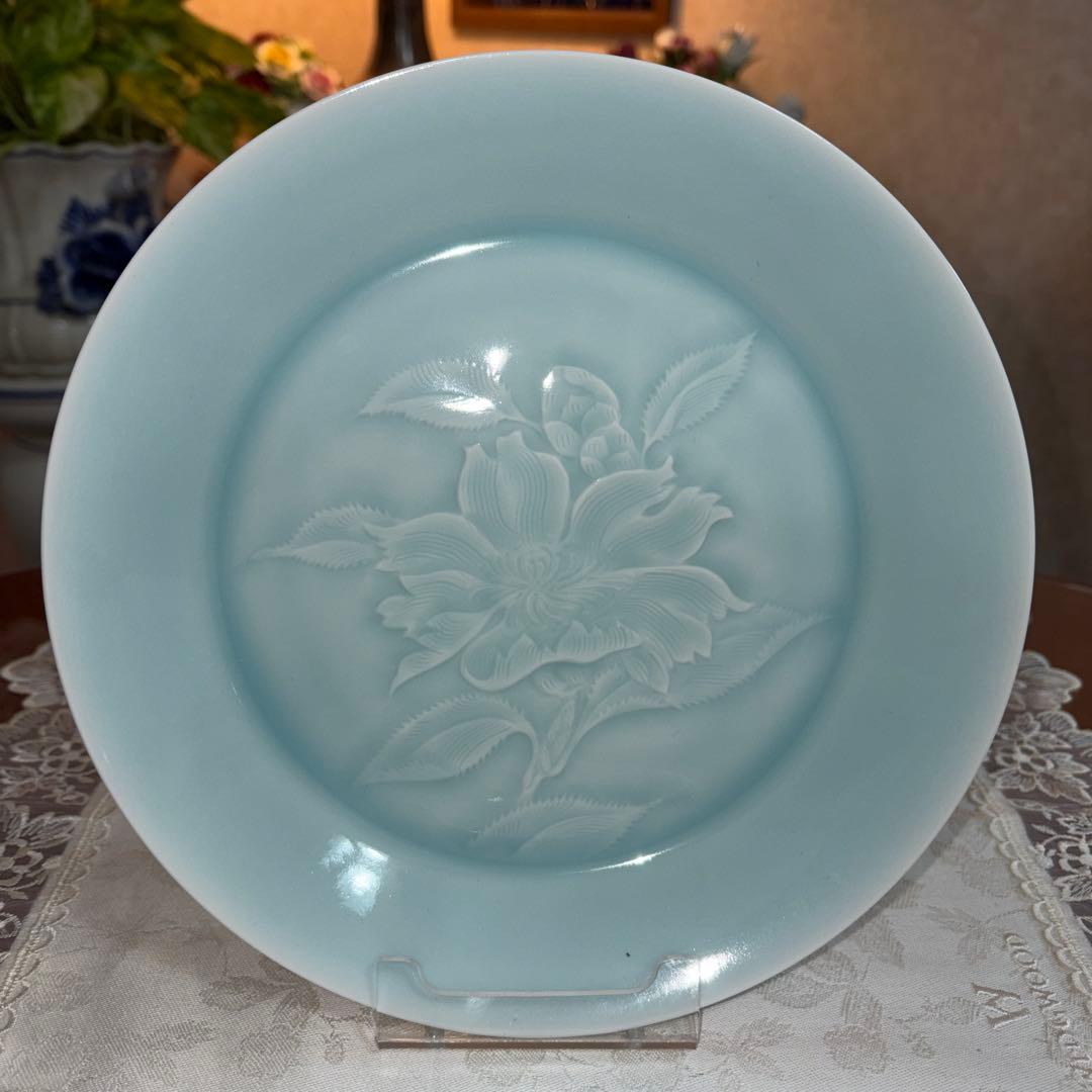 人間国宝　塚本快示　快山　青白磁バラ花紋　山茶花　深皿　飾り皿2枚セット　未使用