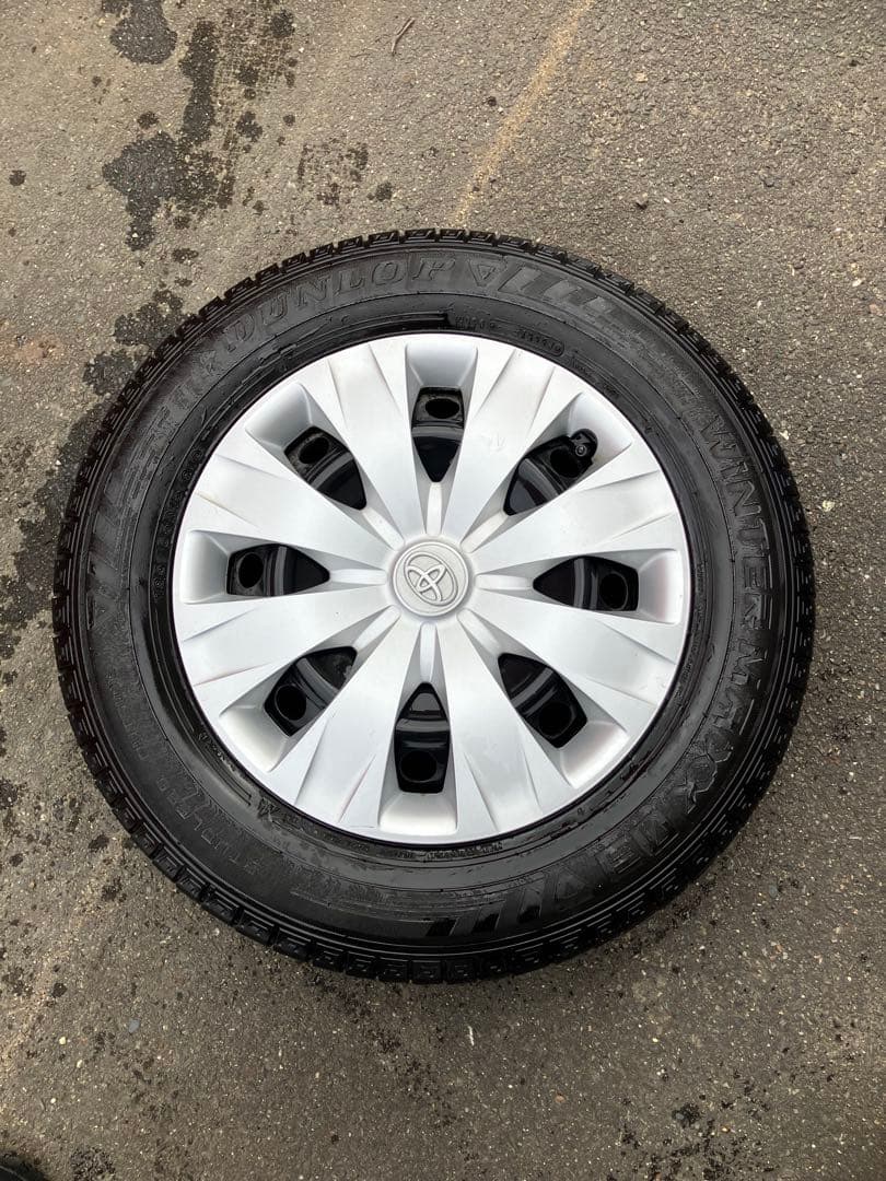 ノア　純正スチールホイール195/65r15 wm03
