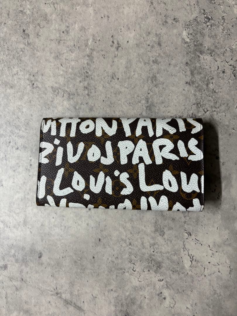 Louis Vuitton グラフィティ長財布