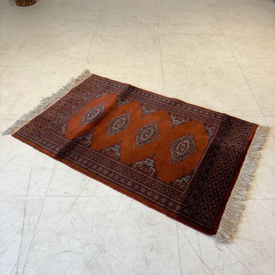 パキスタン　手織り　絨毯　ラグ　サルーク