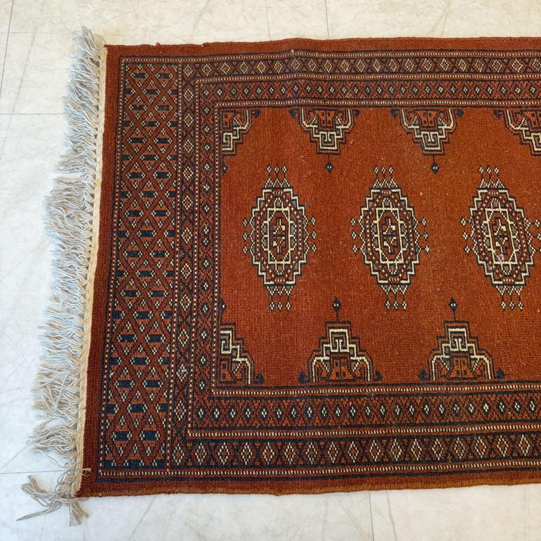 パキスタン　手織り　絨毯　ラグ　サルーク