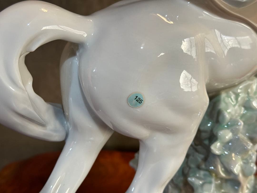 リヤドロ　『白い馬の少女』　フィギュリン　最終価格