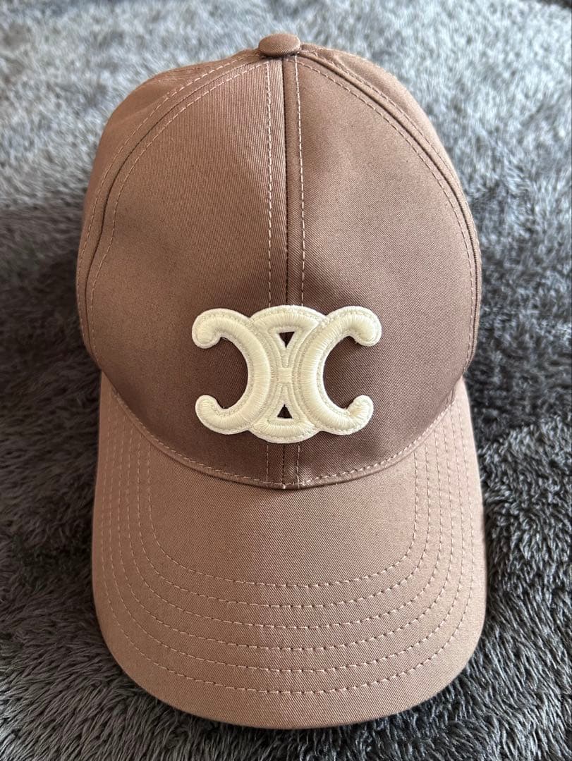 CELINE ブラウンロゴ刺繍 キャップ
