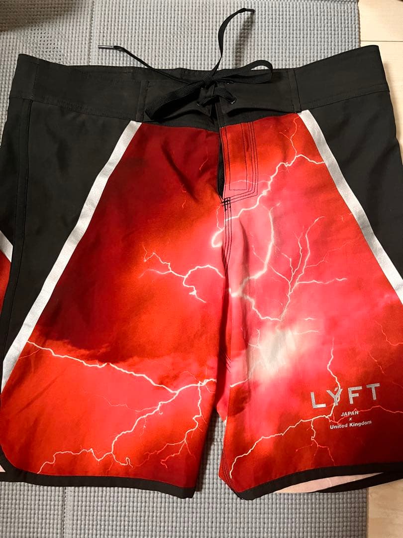 LYFT リフト　サーフパンツ　ステージショーツ