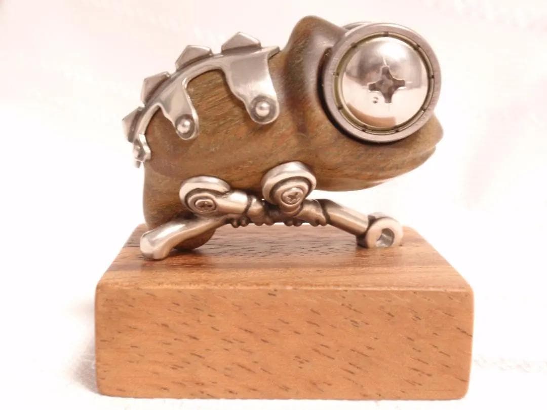 金木工房 カメレオン の 置き物 キーホルダー パロサント