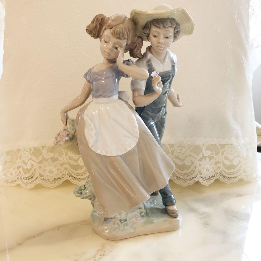 リヤドロ磁器人形5292☆Love In B loom恋の花が咲く【絶版】美品