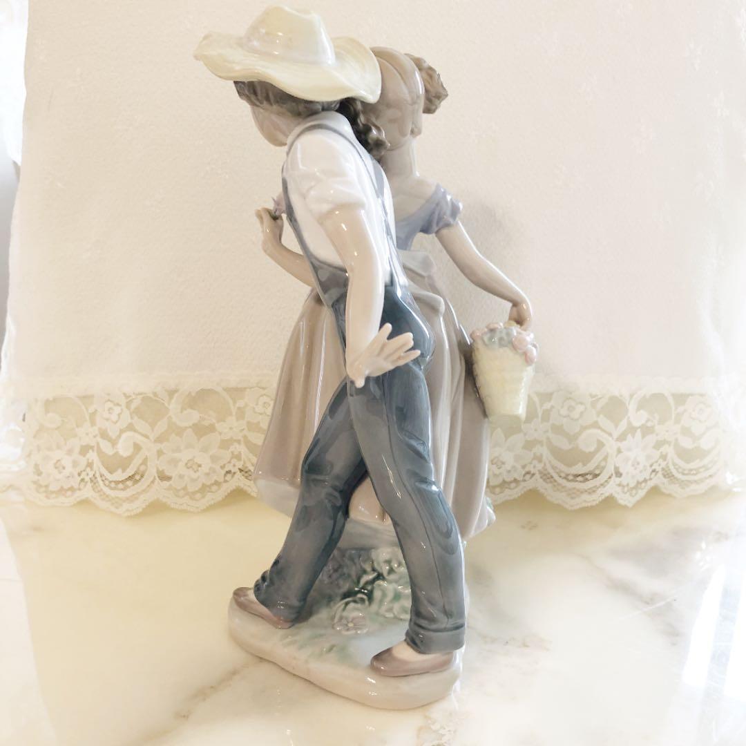 リヤドロ磁器人形5292☆Love In B loom恋の花が咲く【絶版】美品