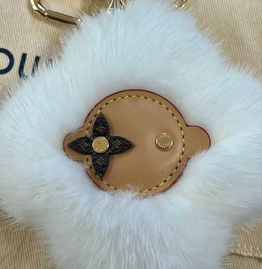 【美品】ルイヴィトン ヴィヴィエンヌ ファースキー キーリング M02300