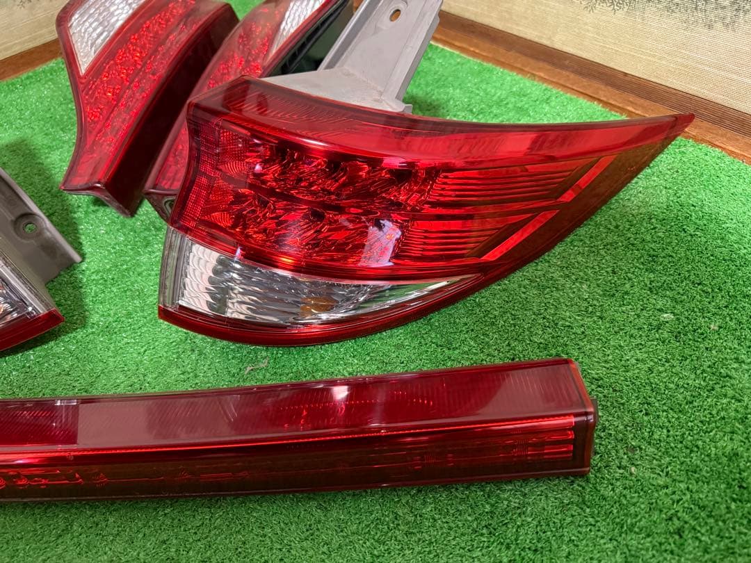 トヨタ エスティマACR50 ￼中期　テールライト