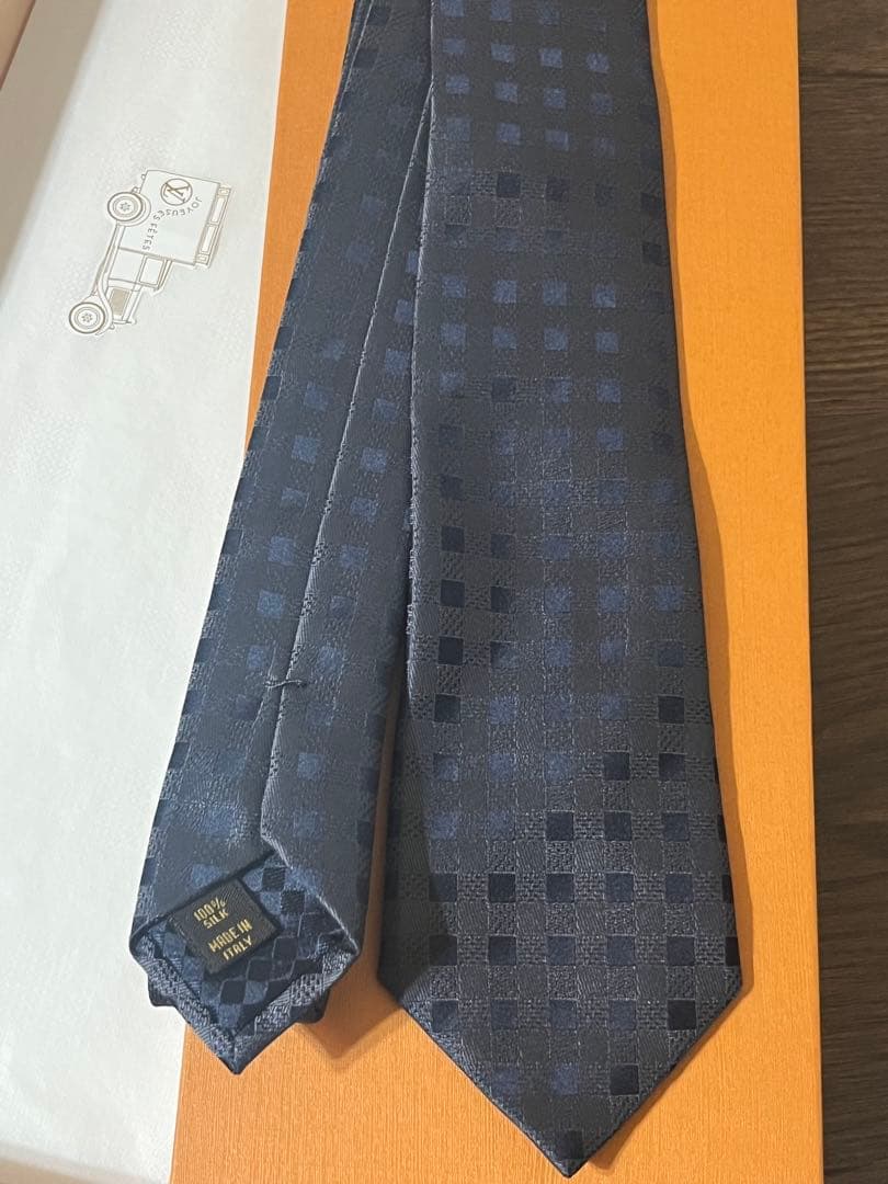 【最終値下】本体のみルイヴィトンネクタイ