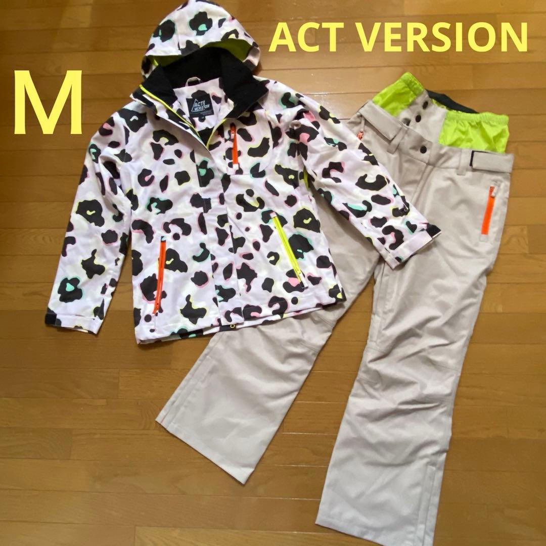 超美品　ACT VERSION スノボ　スノーボード　ウェア　Ｍ