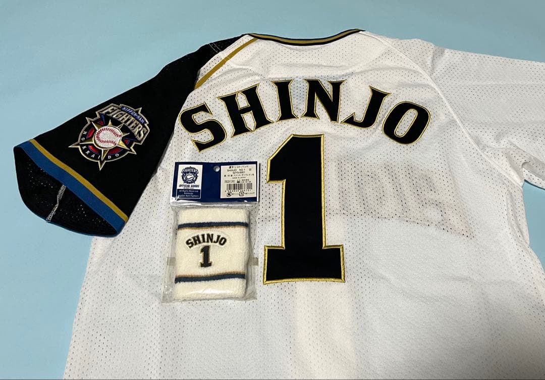 北海道日本ハムファイターズ　新庄剛志選手ユニフォーム　北海道移転元年モデル