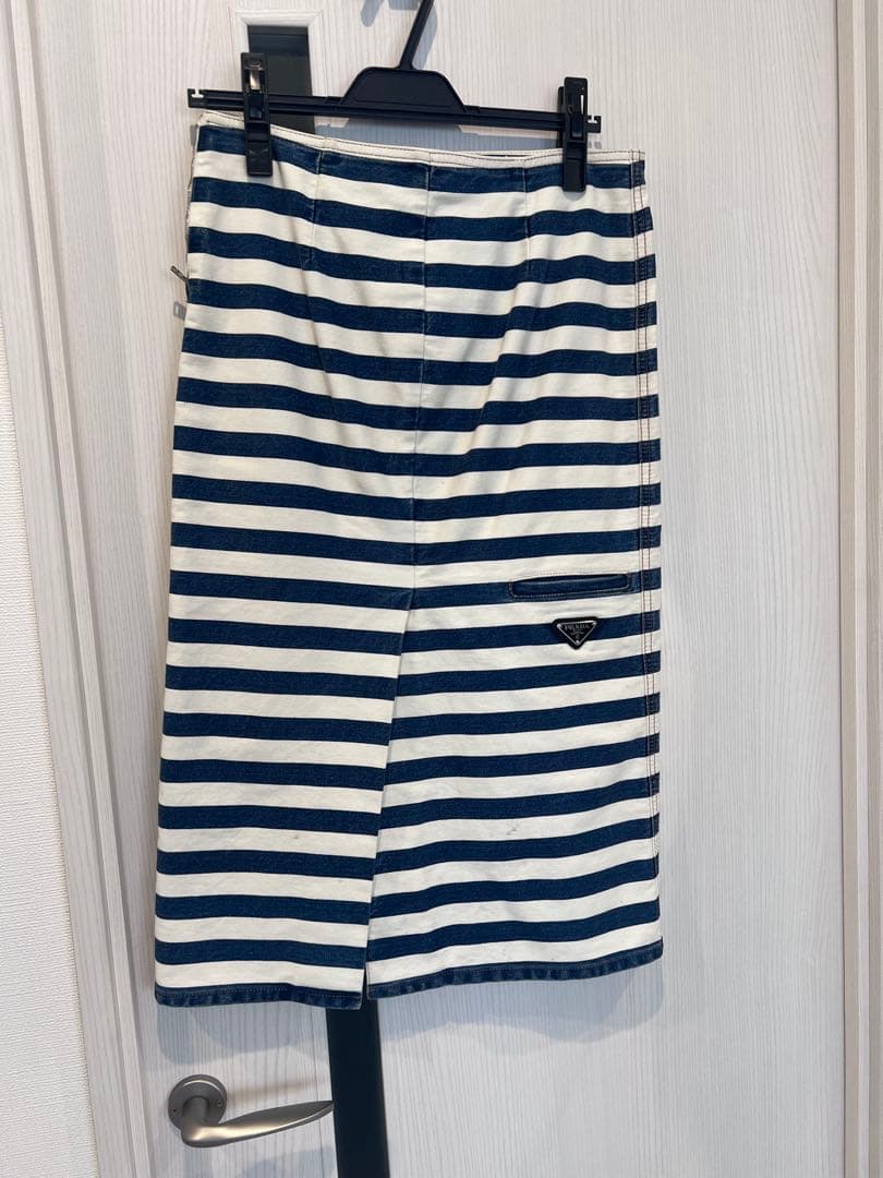 prada スカート