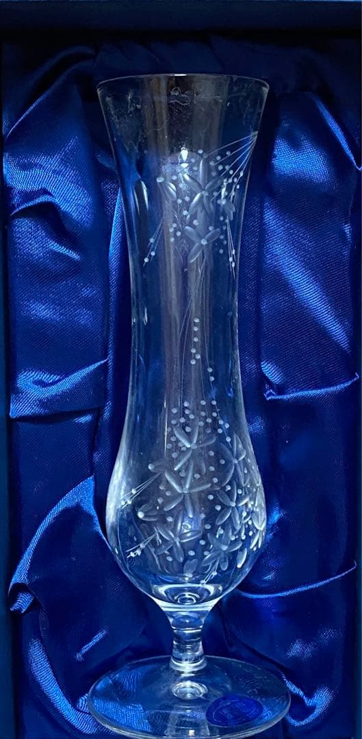 花瓶　ドレスデンクリスタル　クリア　透明　ドイツ　一輪ざし　刺し　挿し