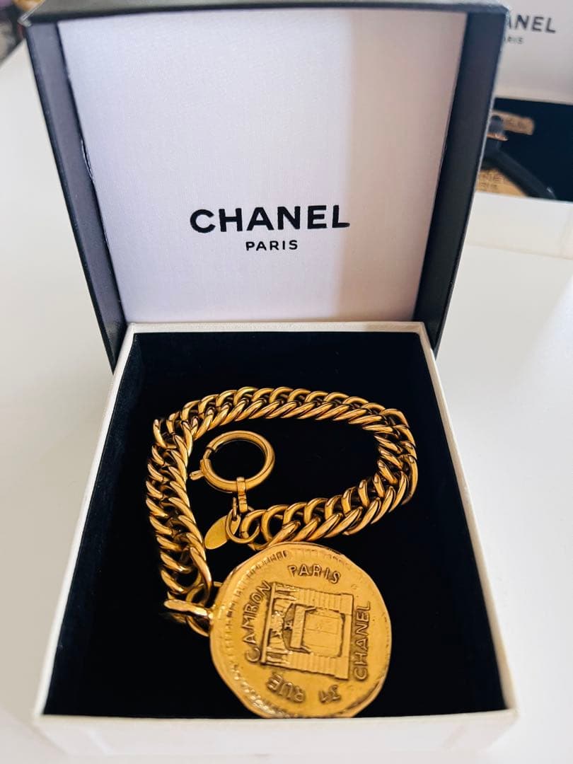 CHANEL カンボンメダルブレスレット ヴィンテージ ゴールド シャネル