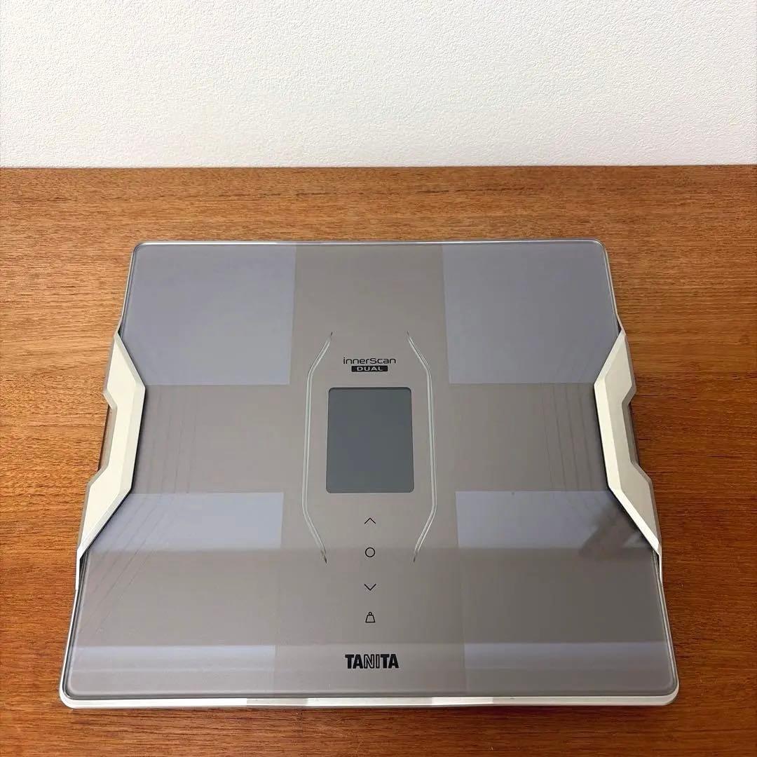 【売り切り価額】【美品】タニタ TANITA RD-917L ゴールド 体組成計