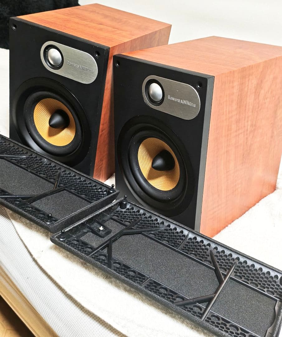 良品 Bowers & Wilkins B&W 686 ブックシェルフスピーカー