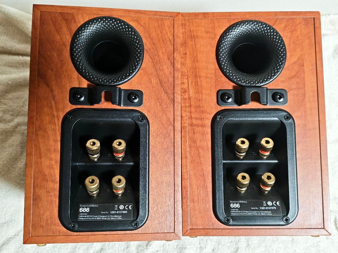 良品 Bowers & Wilkins B&W 686 ブックシェルフスピーカー
