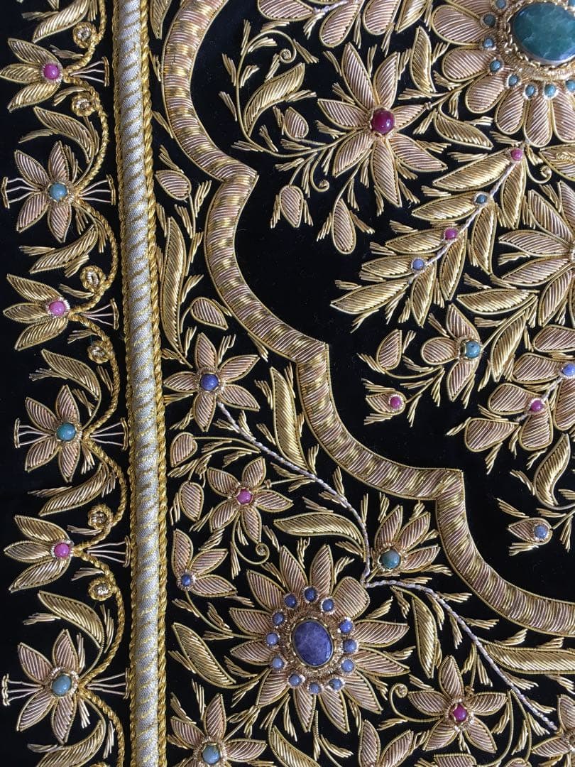 美品レア物タペストリー￼300個以上宝石と金糸刺繍絨毯 豪華一点物　ドバイ貴族