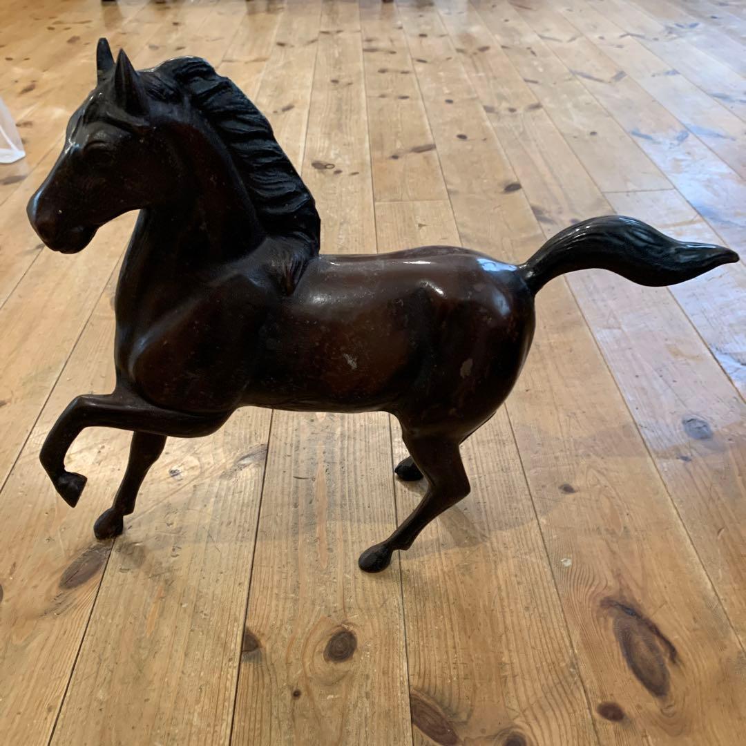 馬の置き物