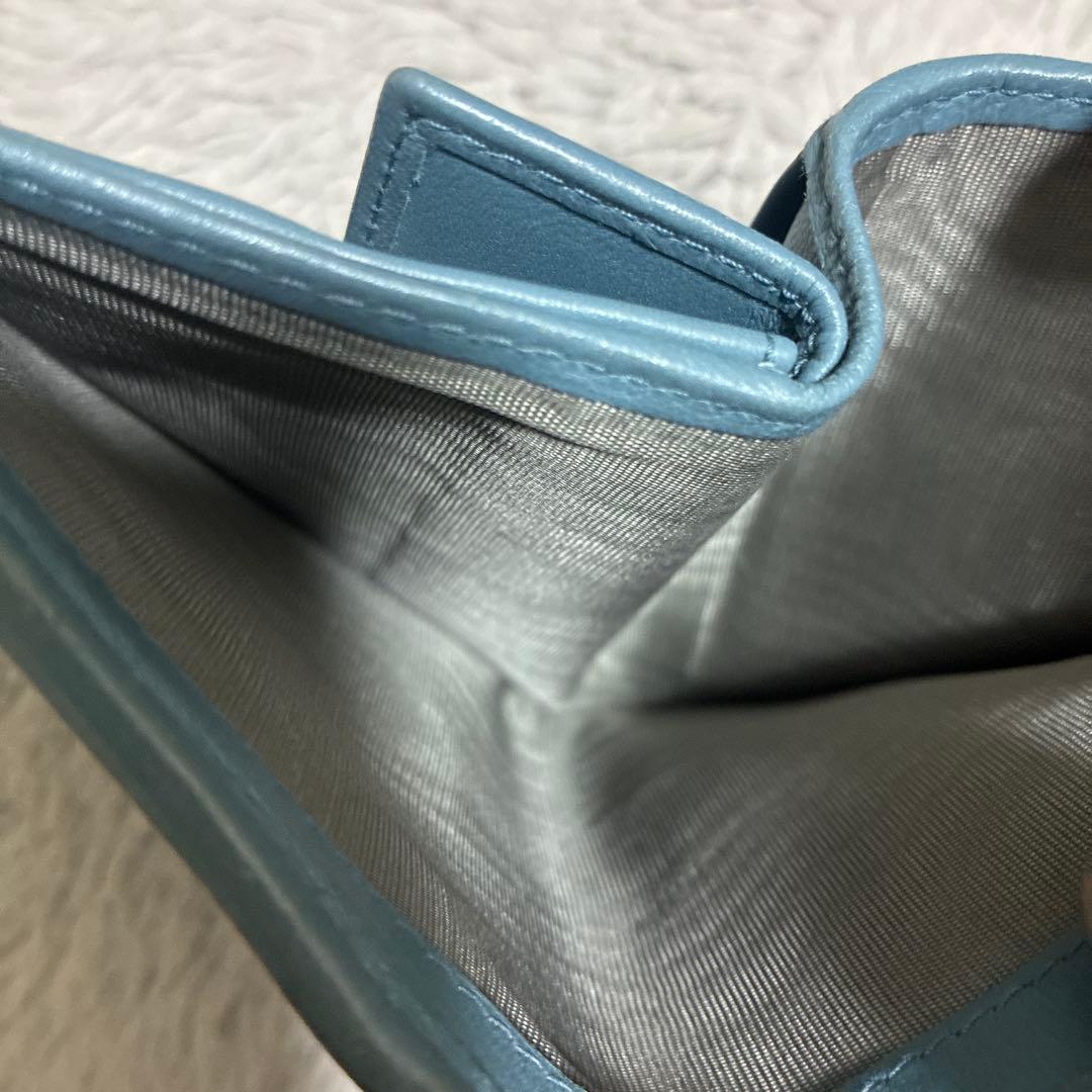 miu miu 二つ折り財布 キルティング 青