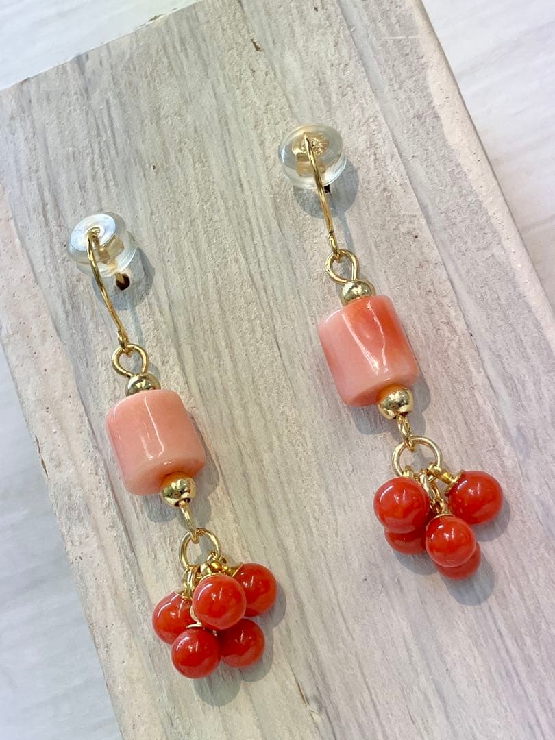 桃色珊瑚と赤珊瑚のピアス