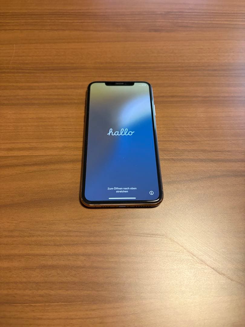 【イブ】iPhone11promax ゴールド　64gb