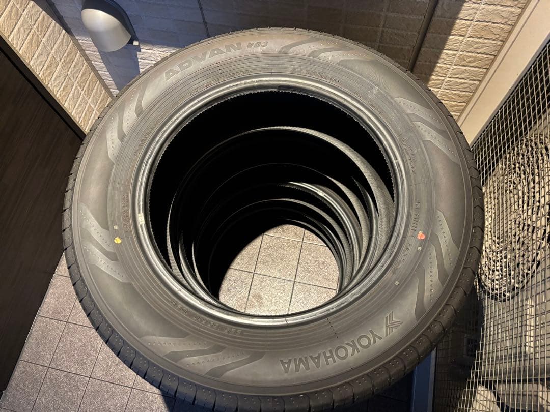 つつヨコハマ ADVAN 225/65R17 タイヤ 17インチ 新車外し