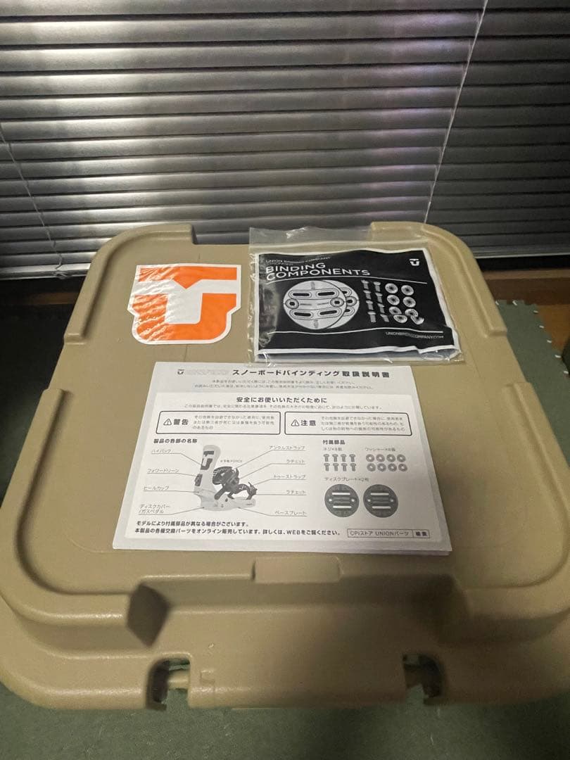 UNION スノーボード ビンディング フォース　Mサイズ　グレー