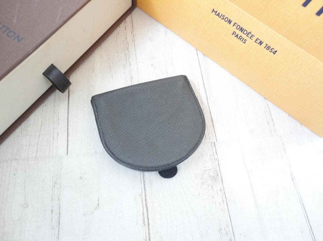 良品☆ヴィトン【タイガ】ケース【ポルトモネ・キュベット】オシャレ☆C19