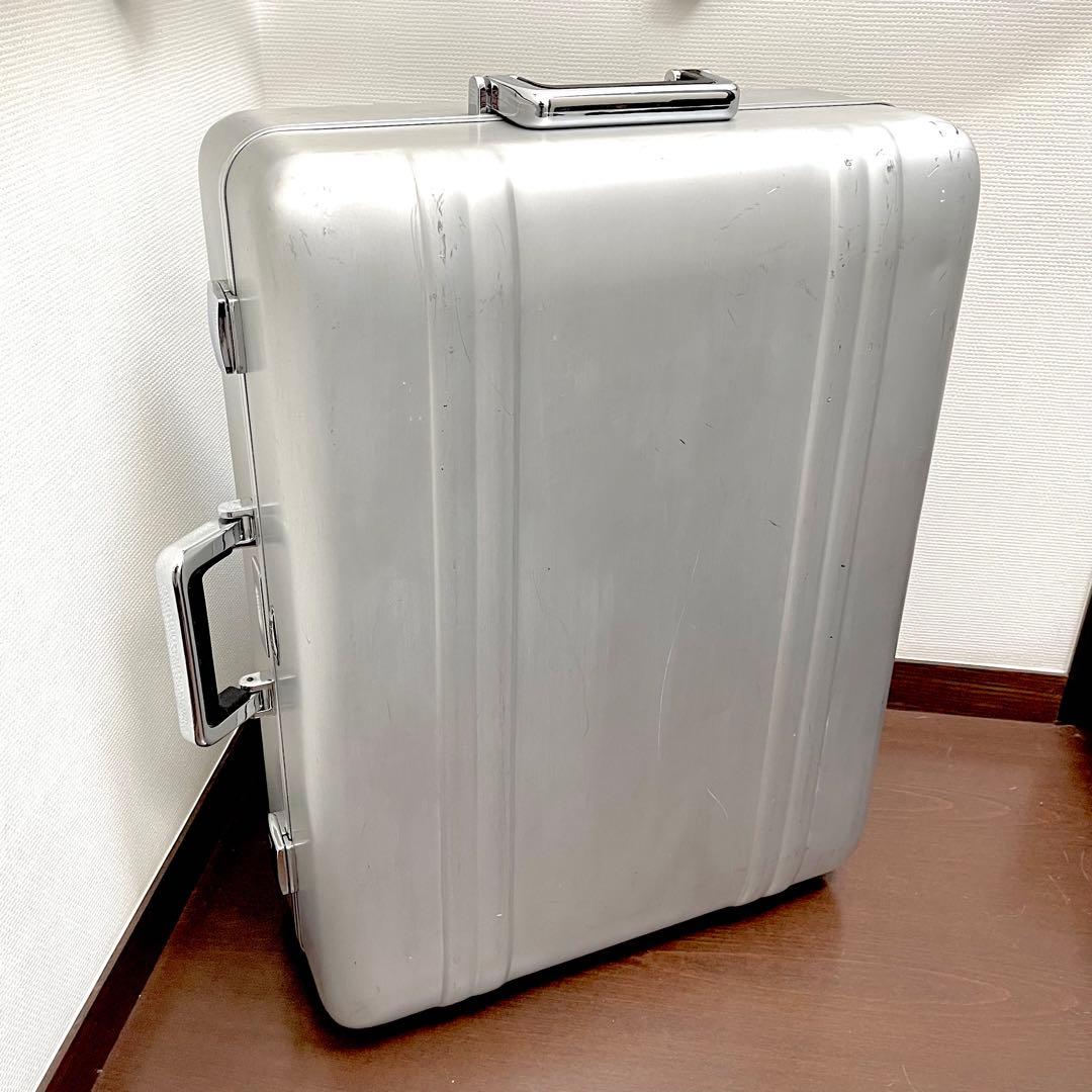 ゼロハリバートン アルミキャリーケース/アメリカNY購入ミドル2輪スライドレバー