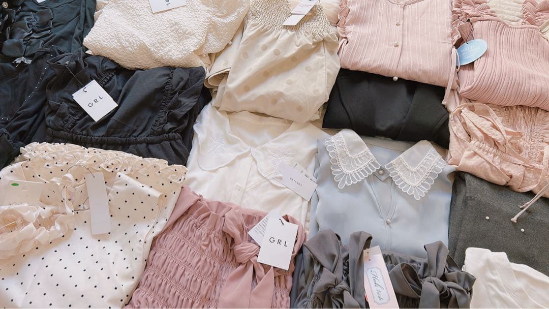 レディース　50点セット　お洋服　バッグ　小物