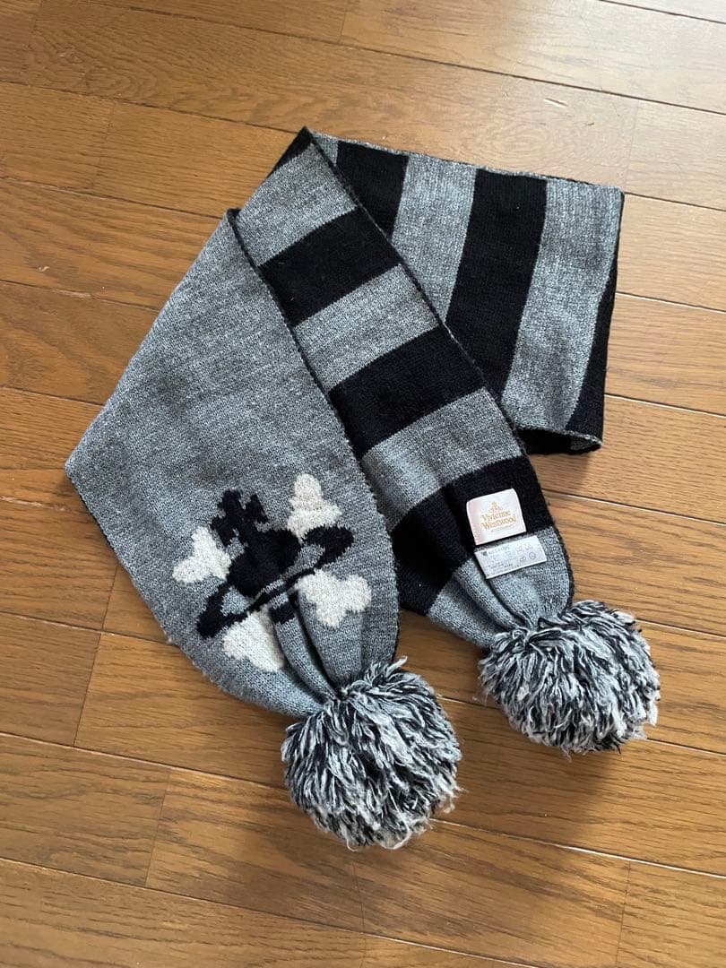 ヴィヴィアンウエストウッド　ポンポンニットマフラー　グレー×ブラック