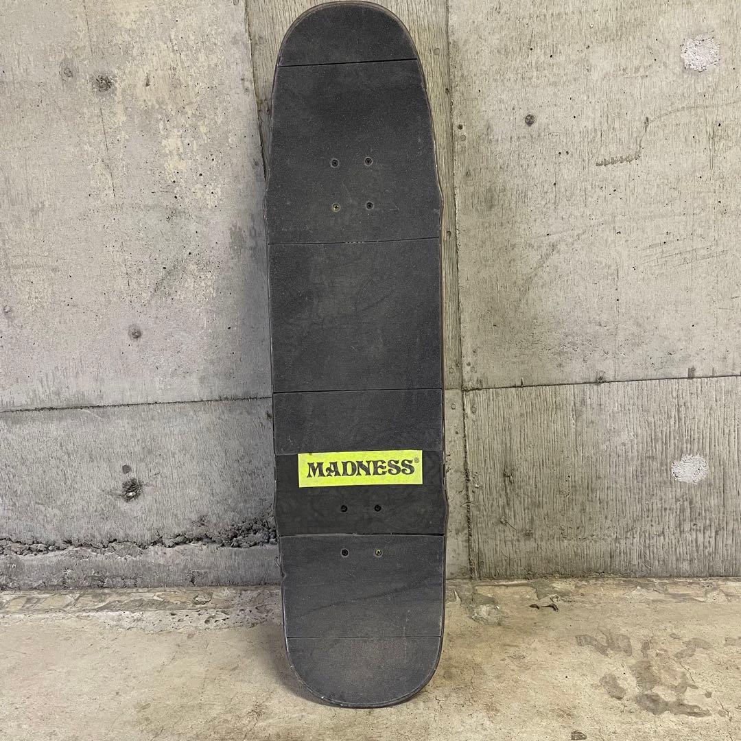 スケボー　MADNESS リフレクターデッキ　THEEVE チタントラック