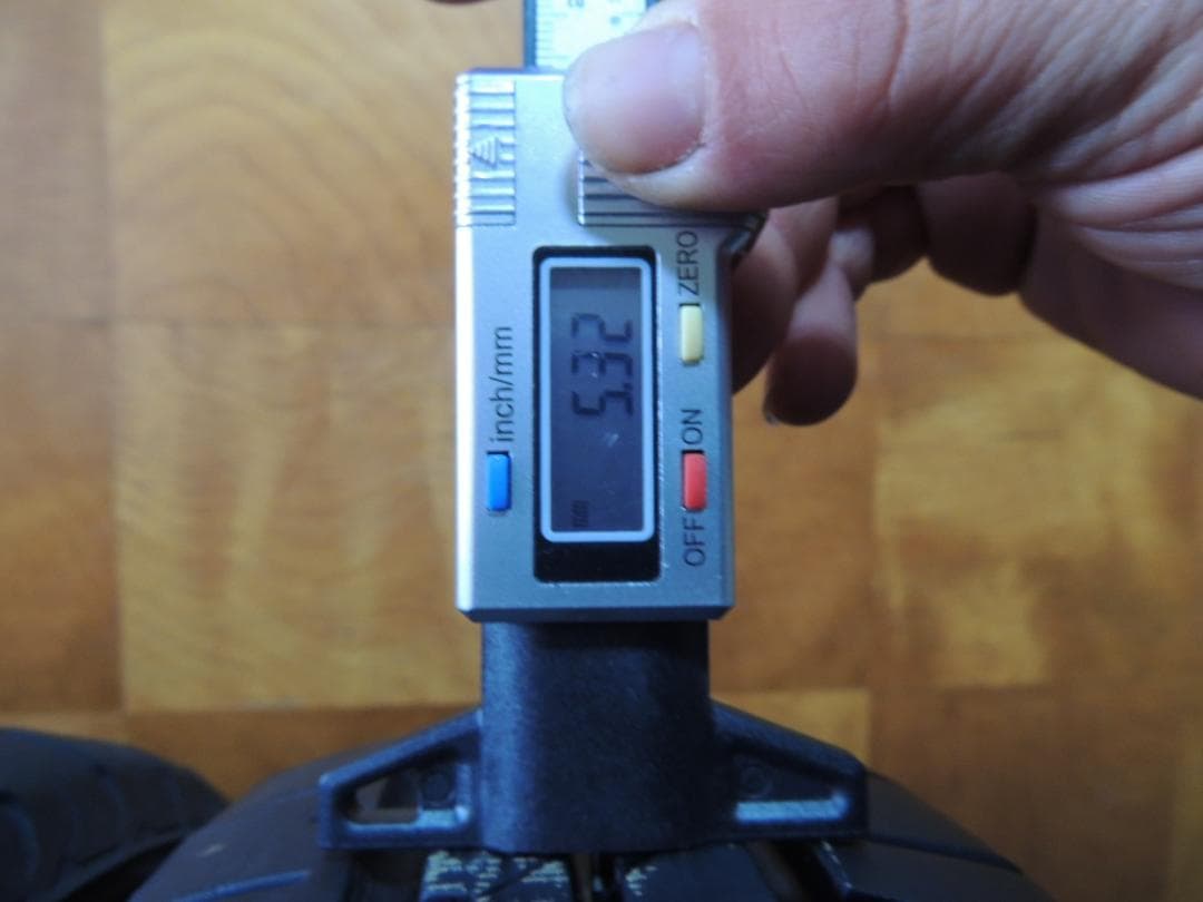 T772　145/80R13　ブリヂストン　4本　2023年製　トレッド小傷有り