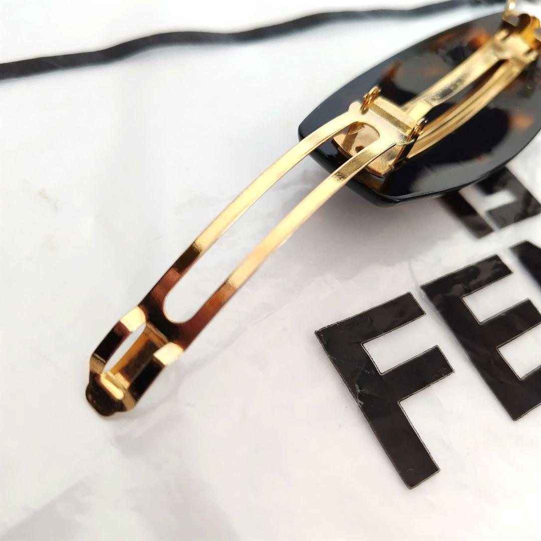 FENDI ロゴ入りべっ甲 バレッタ ブラウン ブラック シュシュ 袋付き 中古