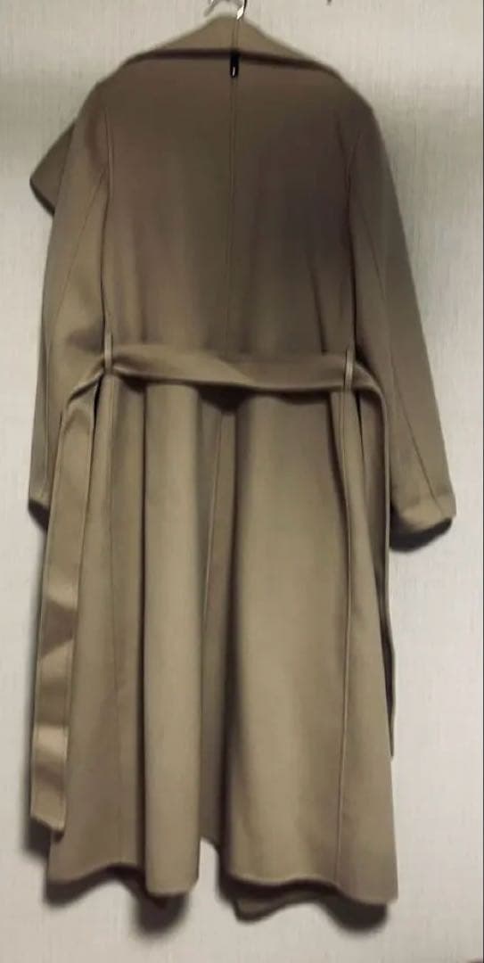 マッカージュ　ベージュコート