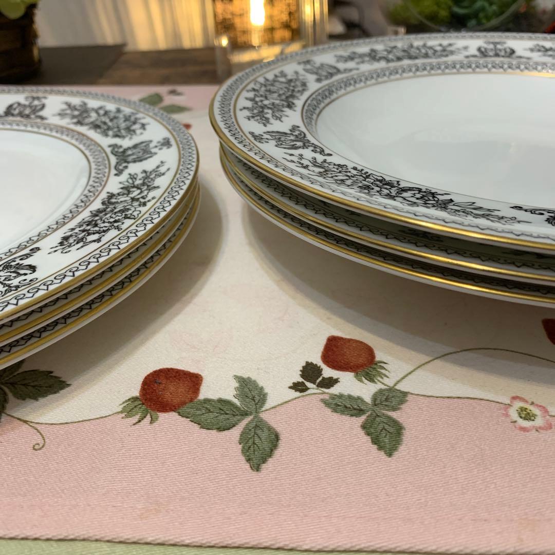 希少　ウェッジウッド　ブラック　コロンビア　22.5cmディナープレート パスタ