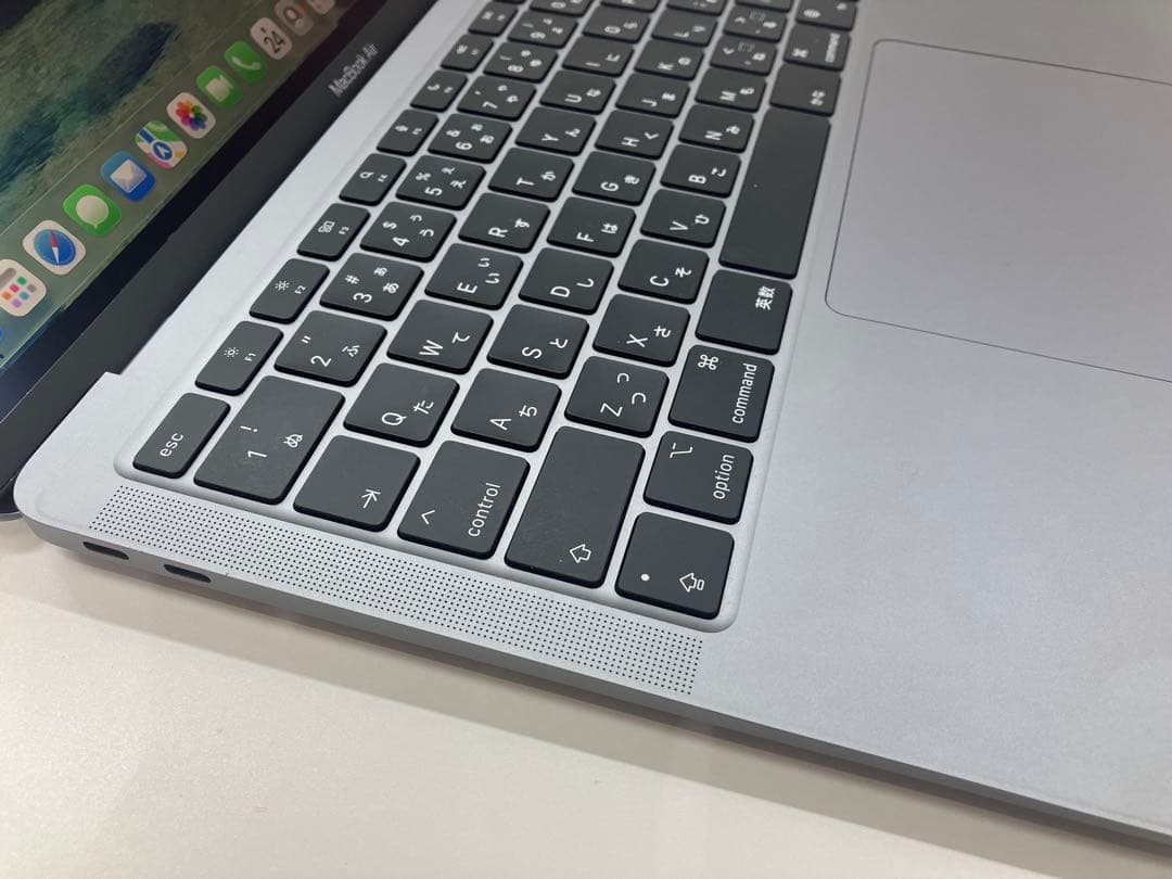 【美品】MacBook Air (M1,2020) 充放電24回バッテリー99%