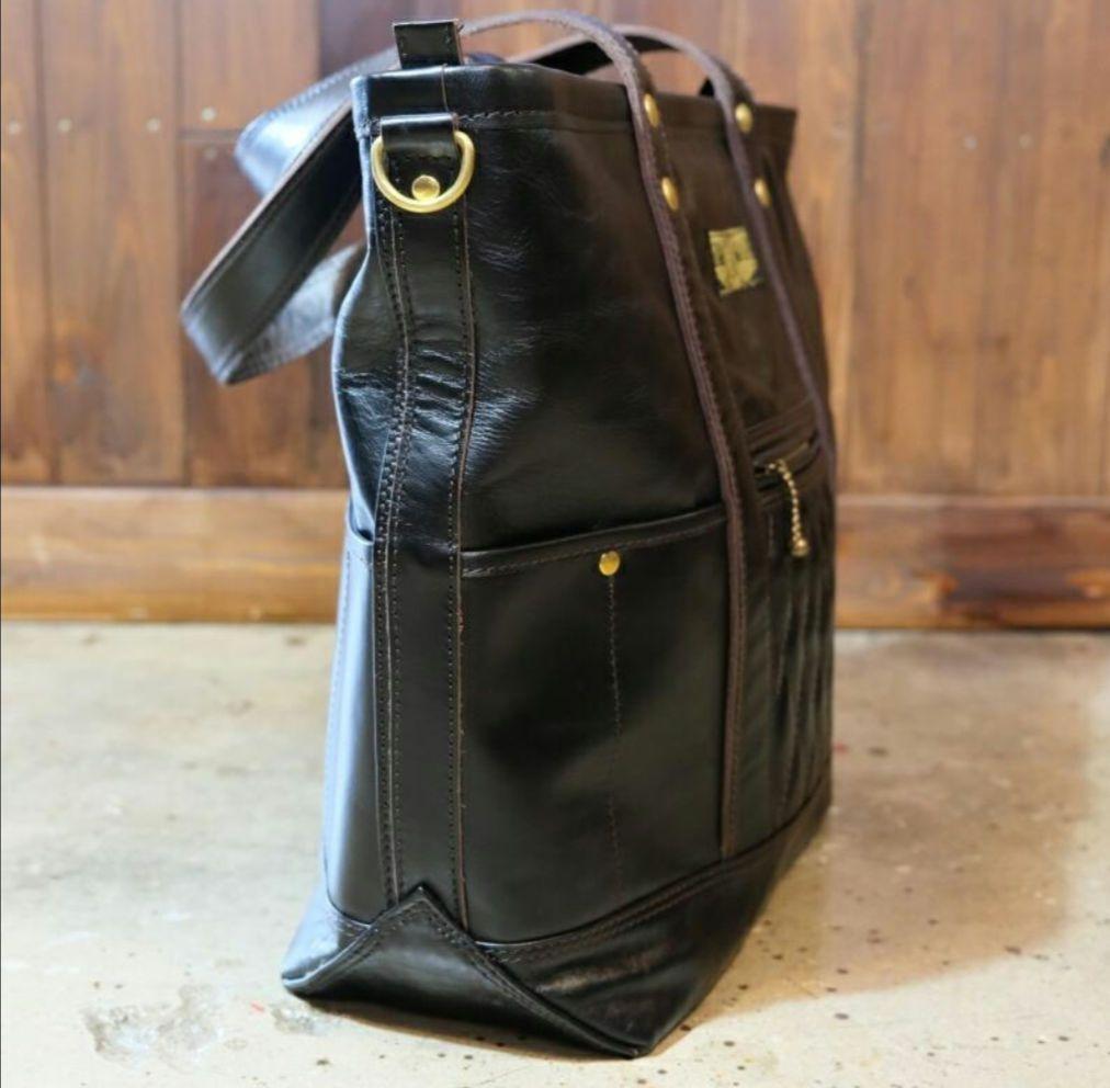 ウエストライドパデッドトートバッグキルテイングパッド ホースハイド ショルダー付