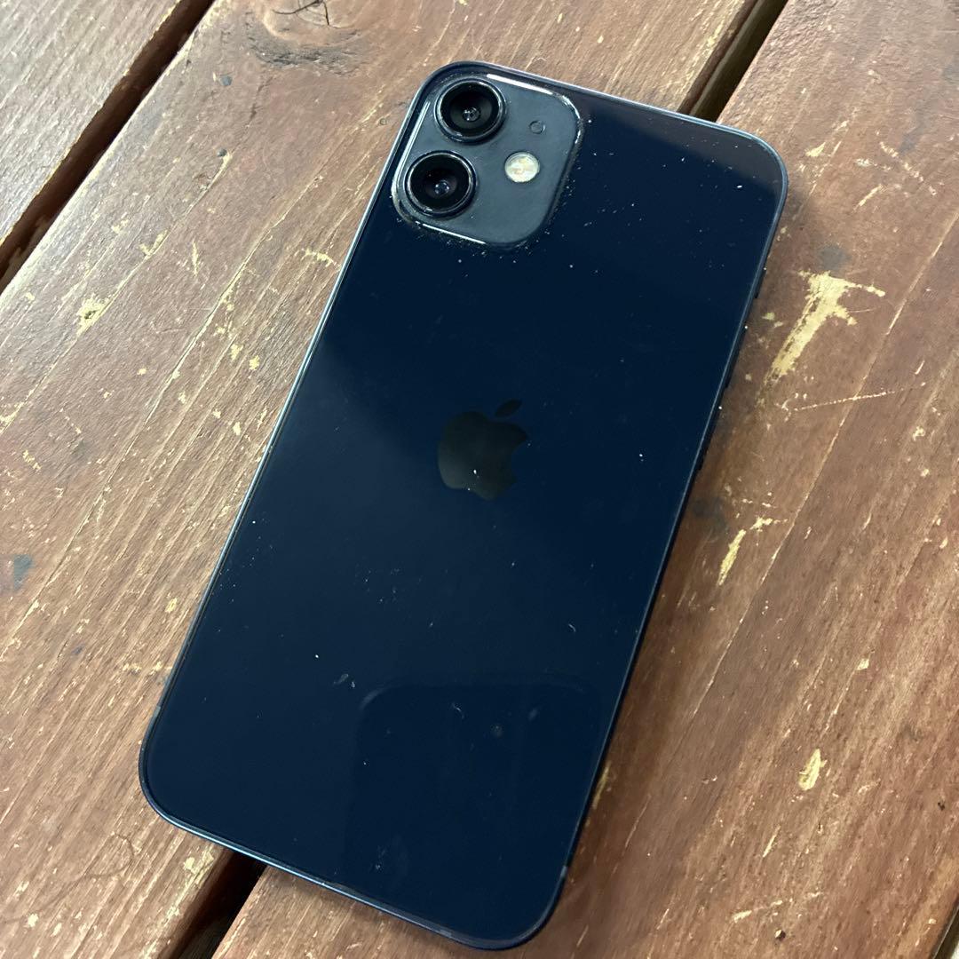Apple iPhone 12 64GBブラック 本体