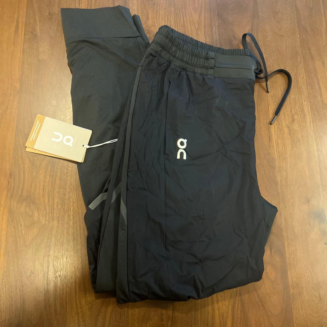 新品未使用品on ランニングパンツ Lサイズ ブラック