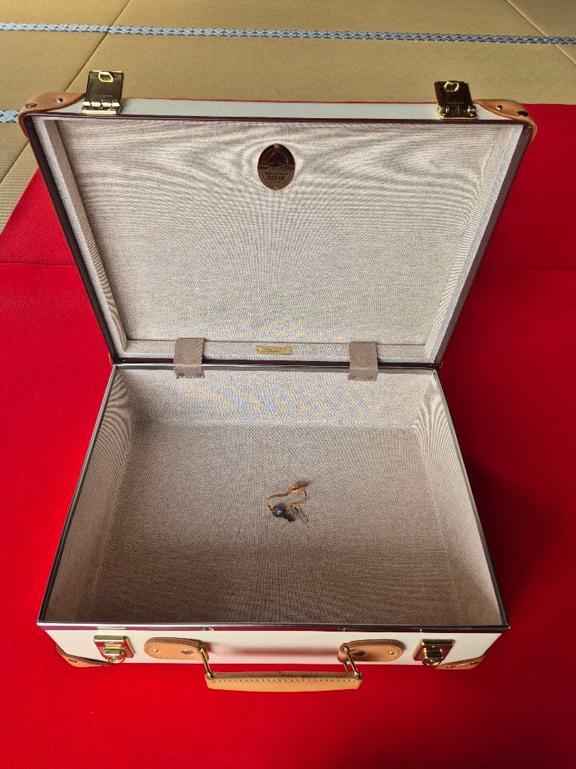 グローブトロッター「サファリ」エアキャビン