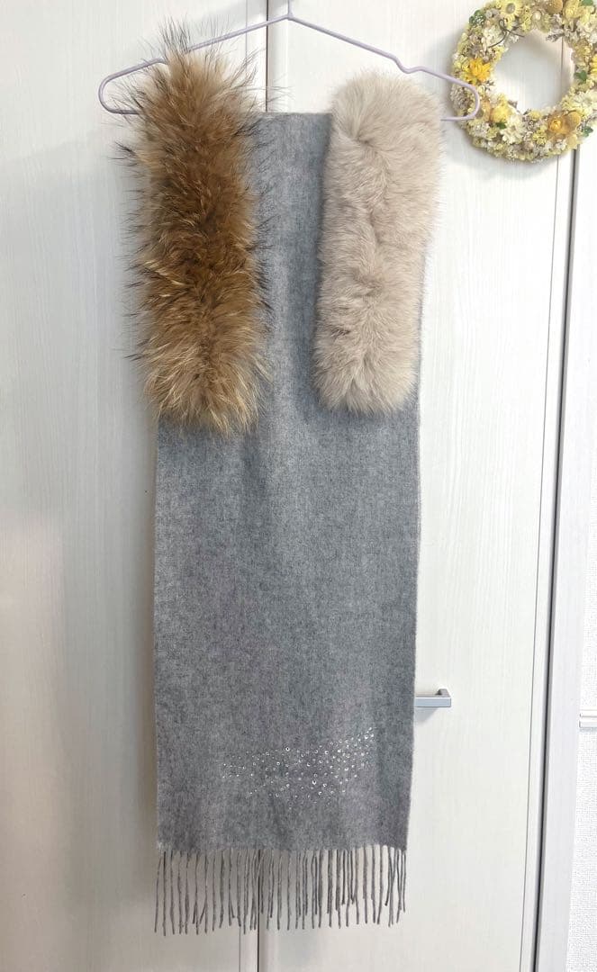 ランバンオンブルー フォックス＆タヌキファー×カシミヤ100%ビジュー付マフラー