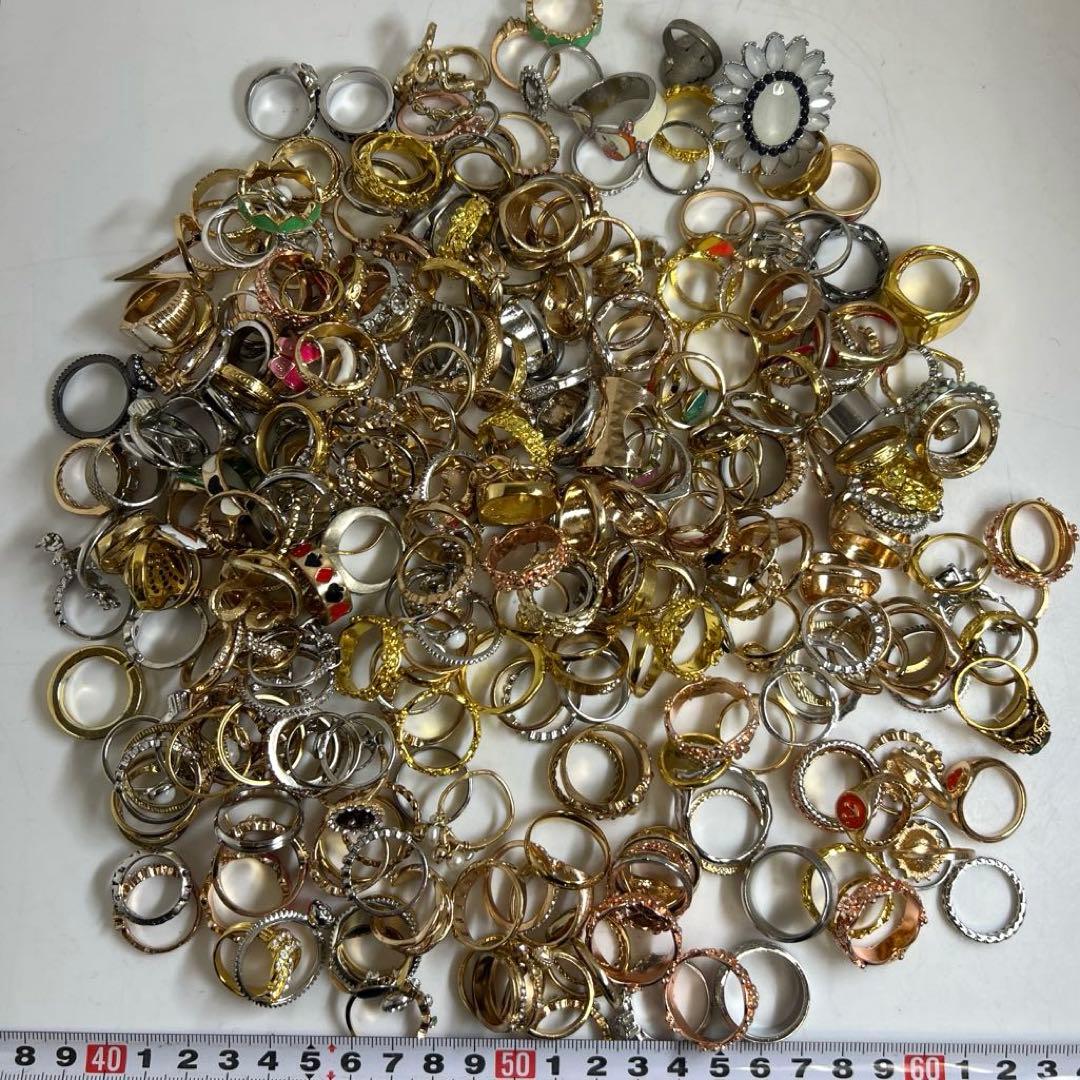 指輪で　色々　1002g 東な8-0110①