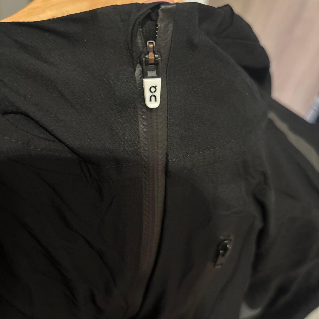 On オン　WEATHER JACKET メンズLランニングウェア