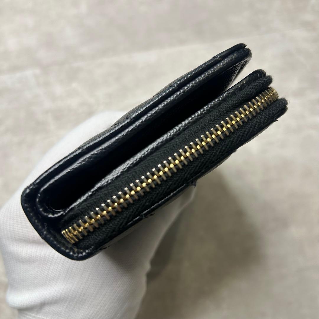 サンローランYSL ブラック 二つ折り財布 キルティング Vステッチ