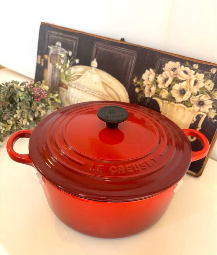 お値下げ！美品　LE CREUSET ココットロンド　チェリーレッド　22センチ