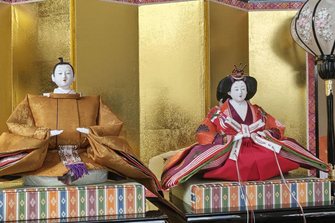 7段飾り全セット70万円の、お内裏さま、台座、屏風、木製大型雪洞