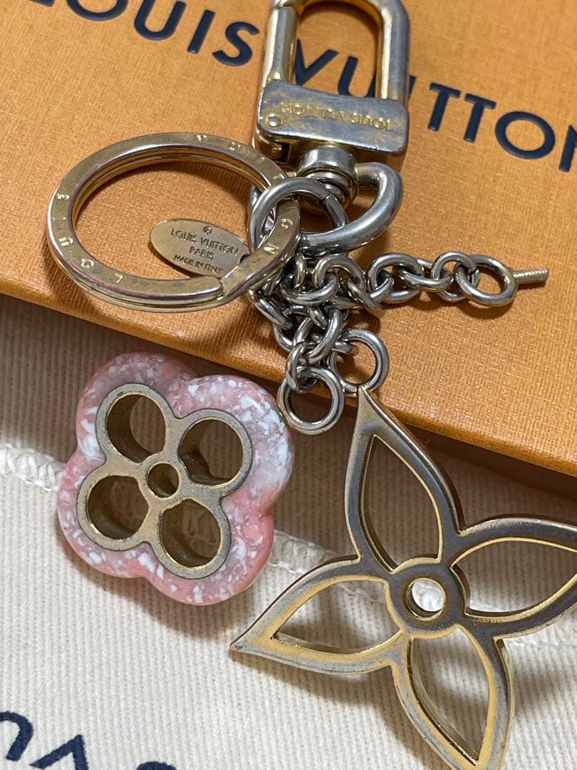 ルイヴィトン キーホルダー チャーム